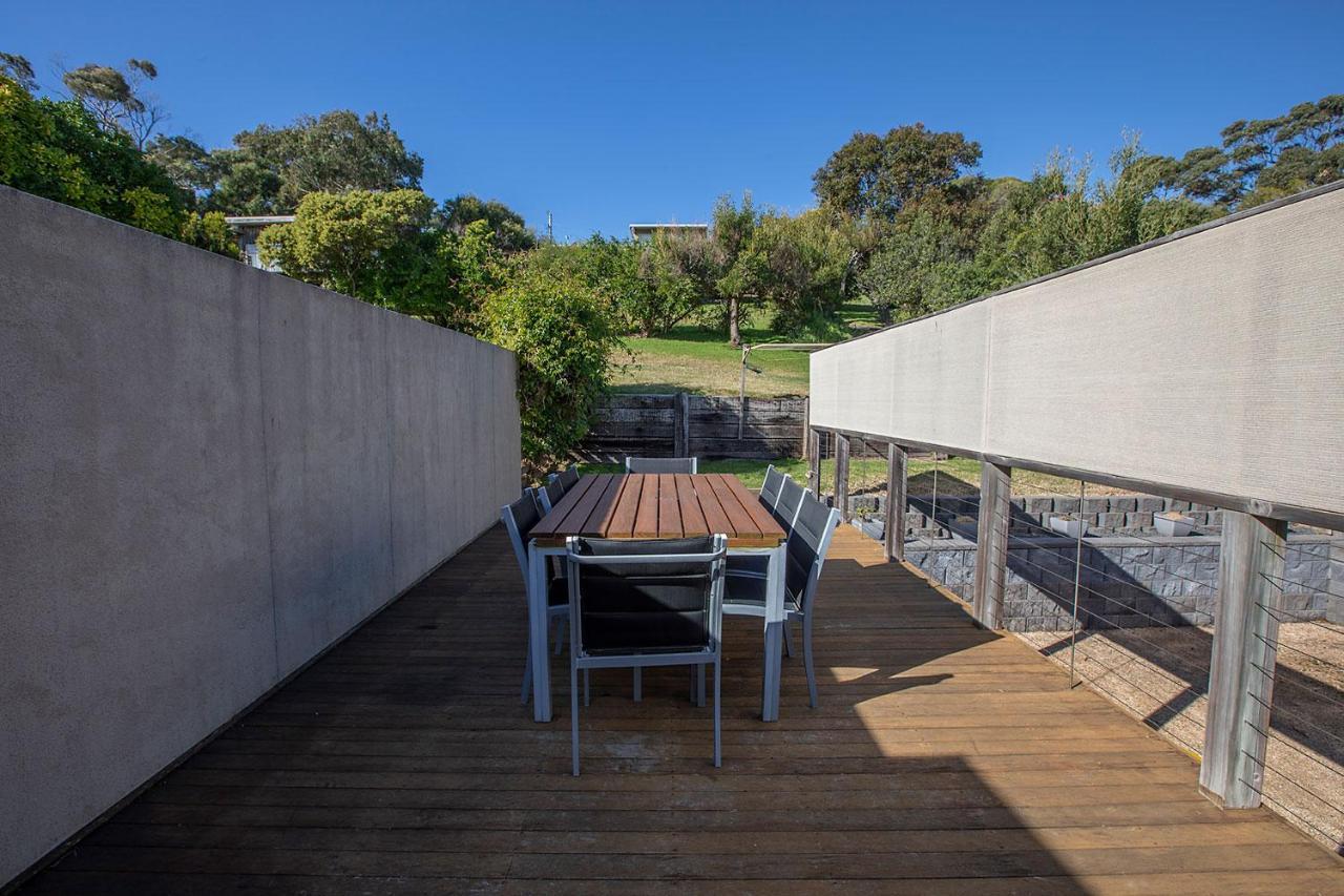 Quarterdeck Apartment Binalong Bay Bagian luar foto