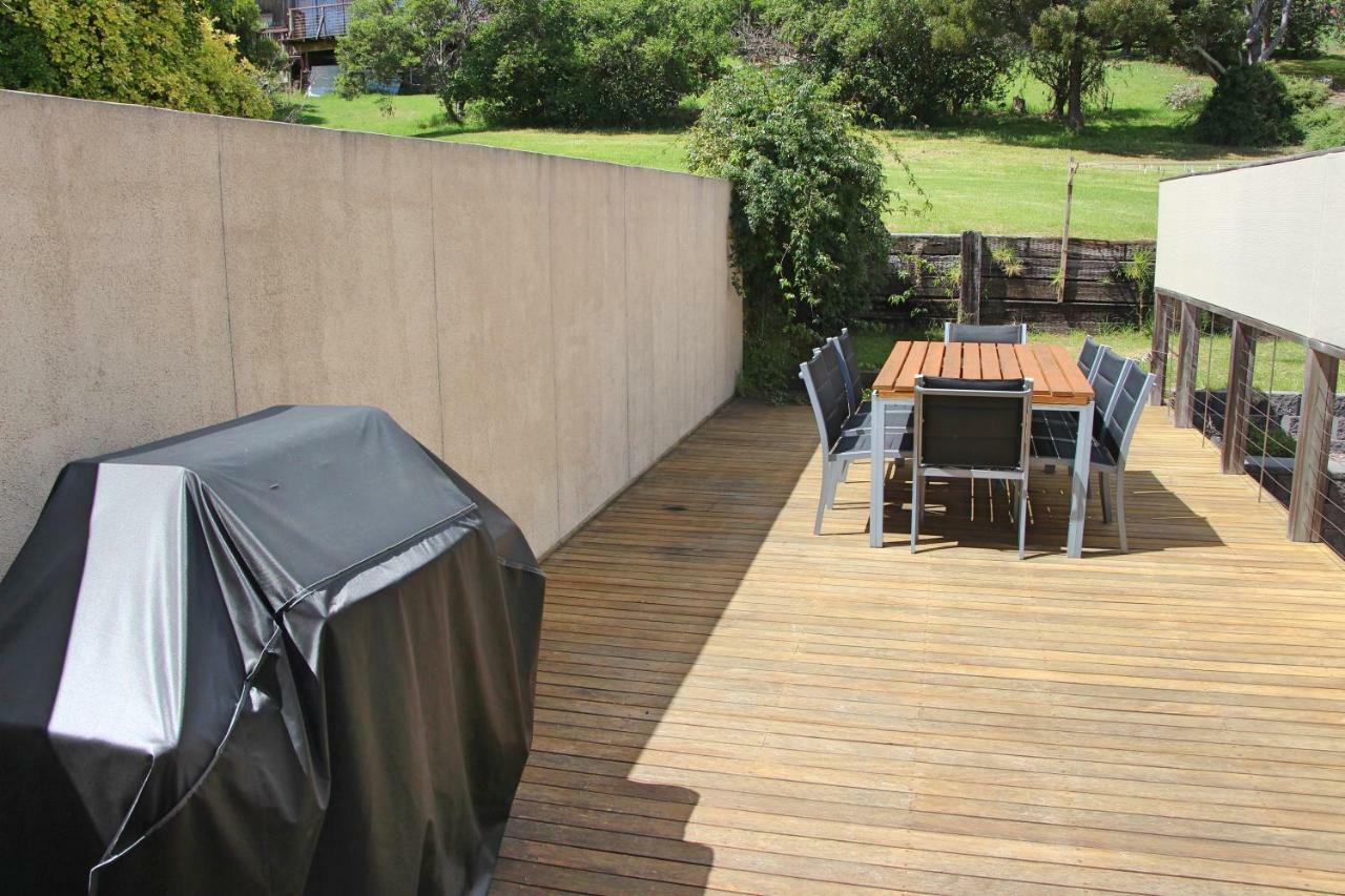 Quarterdeck Apartment Binalong Bay Bagian luar foto